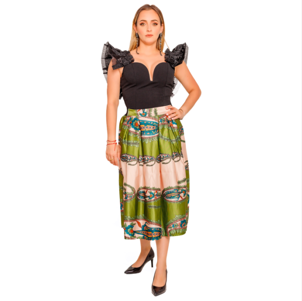 Black bodysuits with back closure and Italian silk skirt with front pockets and elastic waist_malaquitasfashionstore_Shop_ women's clothing store